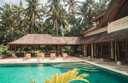 Suraberata Villa | 4 bedroom Luxury Villa with large Pool near Balian Beach