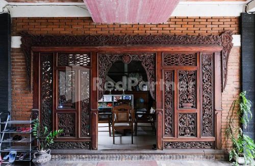 Catur Tunggal House | Huiz de Rico Guesthouse Syariah near Ambarrukmo Area