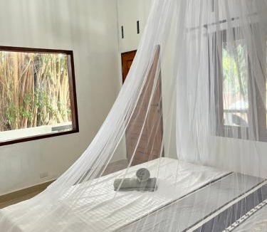 Bukit Lawang Hostel | Thousands of Bottles - Hostel and Trekking Agency Sumatra Orangutan Nature