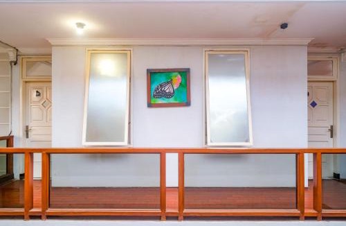 Klojen House | RedDoorz near Batik Tulis Celaket 2
