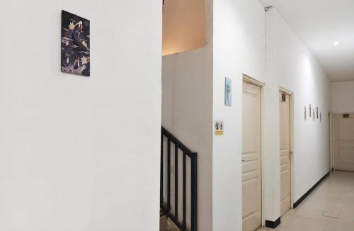 Sedati House | TwoSpaces Living at Nabila Semampir Homestay