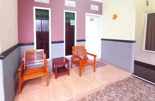 Oro Oro Ombo Hotel | Lancar Homestay Syariah near BNS Mitra RedDoorz