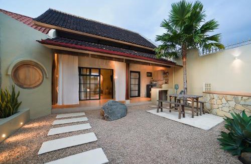 Baturetno Villa | Ubu Villa Lemme with Rustic Mediterranean Style