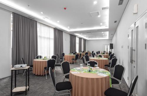 Cilacap Hotel | Whiz Prime Hotel Sudirman Cilacap