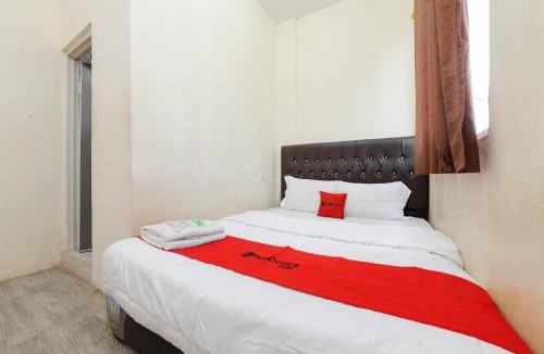 Batam Hotel | RedDoorz @ Cikitsu Batam