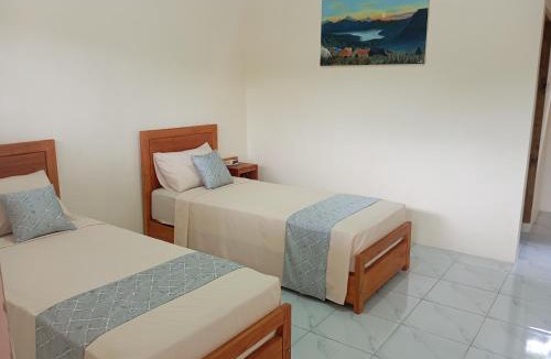 Bayan House | Rumah Kawan Homestay and Trekking