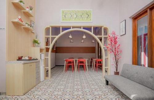 Blitar Hotel | Urbanview Livy House Blitar