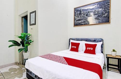 Rembang Hotel | OYO Life 92184 Mr Brown Homestay