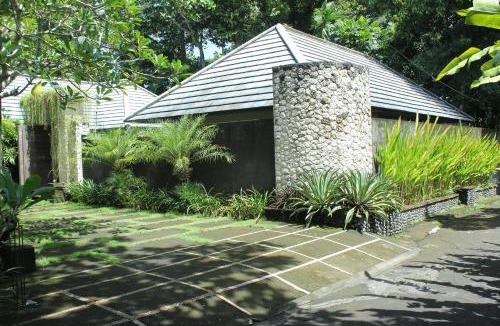 Kediri Villa | Belvilla Dhyana Kutir Seseh Beach