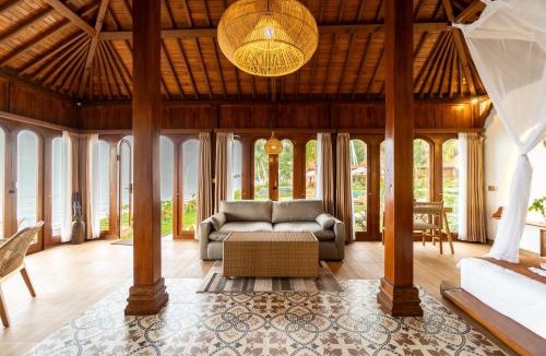 Penuktukan Hotel | Dani Beach Villa - Beachfront Villas in Tejakula