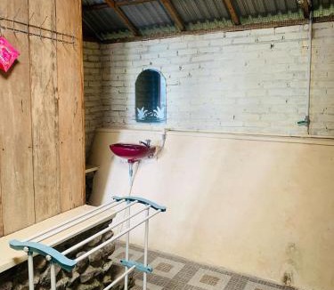 Maninjau Hotel | Bagoes View Cottages