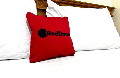 Tosari Hotel | RedDoorz at Hotel Huni Raya Bromo