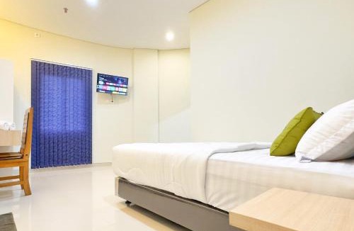 Nganjuk Hotel | Urbanview at Sutomo Syariah near RSUD Nganjuk by RedDoorz