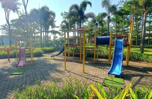 Malang House | RAM Homestay Sharia, 5 Adults 1 Child, Ideal Stay Between Bromo & South Malang Beaches