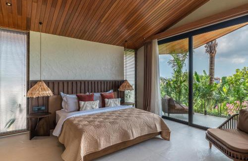 Umalas Villa | Villa Baratega - Dreamy Urban Tropical 6BR Villa for Large Group