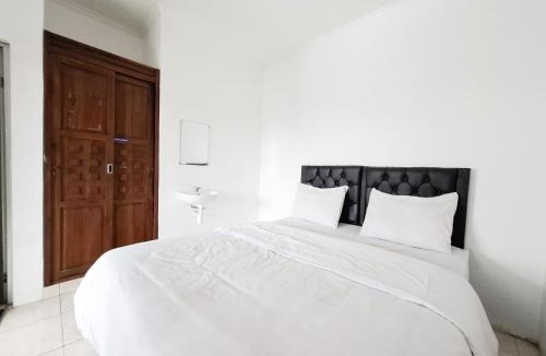 Laweyan Hotel | RedDoorz near Jalan Slamet Riyadi Solo