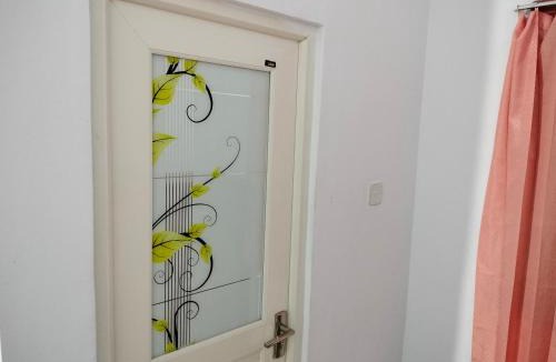 Singkawang Hostel | Tanah merah guest house