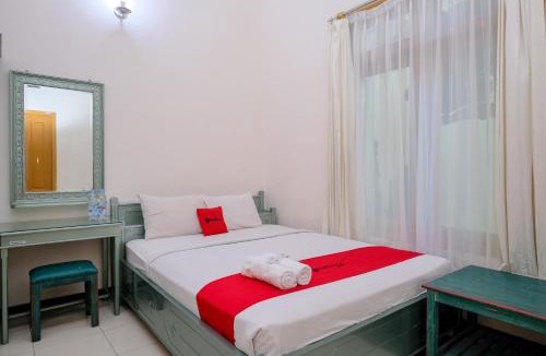 Sinduharjo Hotel | RedDoorz at Savitri Hotel