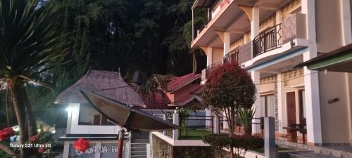 Bajawa Hotel | Bajawa-Roo Hotel