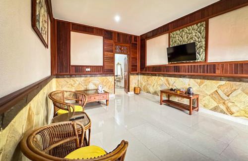 Undisan House | Puri Karang Residence