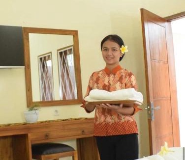 Senggigi Hotel | KJ Inn Homestay Senggigi