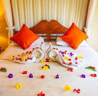 Medan Resort | Hotel Deli River and Restaurant Omlandia