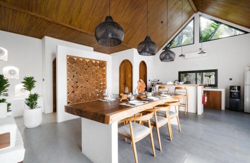 Uluwatu Villa | Villa Floravita by BaliSuperHost
