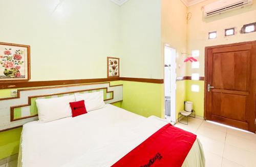 Kediri Hotel | RedDoorz at Damar Mas Gunung Kelud Kediri