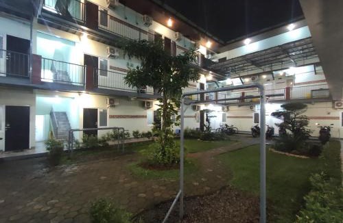 South Tangerang Hotel | Puspiptek Residence Syariah Mitra RedDoorz