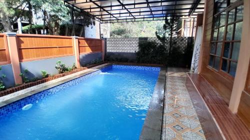 Parongpong Villa | Villa Dinar Tulip Pinewood