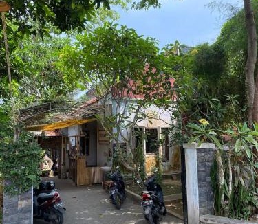 Banyuwangi Resort | Didu's Homestay Bed & Breakfast