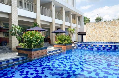 Kalasan Hotel | Vrata Hotel Yogyakarta