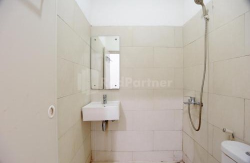 Setiabudi Hotel | Family Residence Mitra RedDoorz