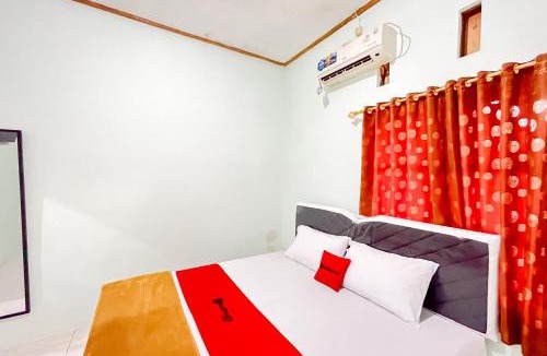Nganjuk Hotel | RedDoorz Syariah near RS Bhayangkara Nganjuk