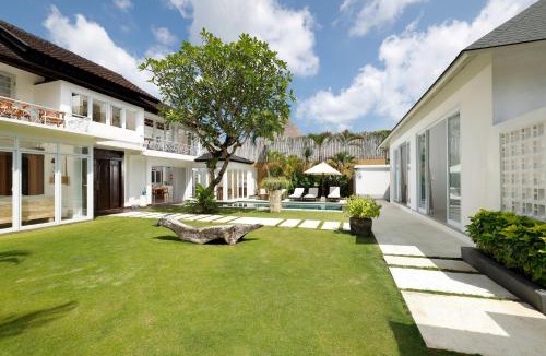 Sunset Road Villa | Villa Swarna by Nakula