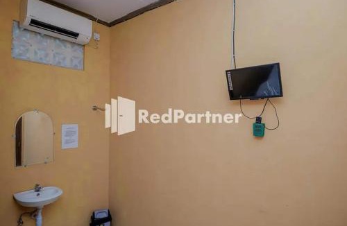 West Cirebon Hotel | Pondok Damai Guest House Syariah Mitra RedDoorz