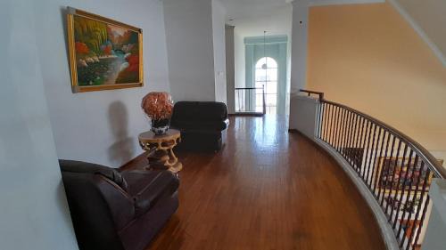 Parongpong Villa | Villa Dinar Mountain Estate