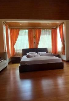 Parongpong Villa | Villa Dinar Tulip Pinewood