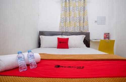 Manado House | RedDoorz near Politeknik Manado