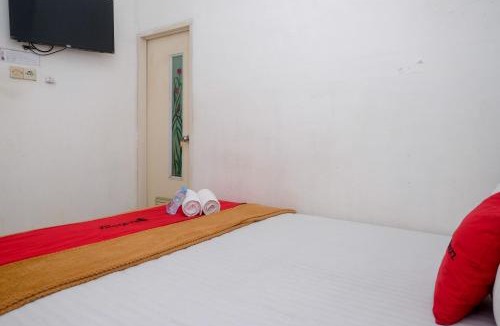 Manado House | RedDoorz near Politeknik Manado