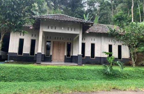 Kalirejo House | Aren Homestay