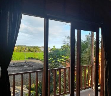 Mendoyo House | THE NYAMO surfschool & stay