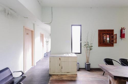 Madiun House | RedDoorz near Alun Alun Madiun