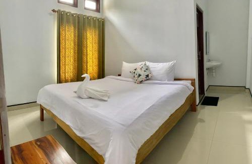 Moni Bed & Breakfast | Santiago Bed and Breakfast at Desa Wisata Moni