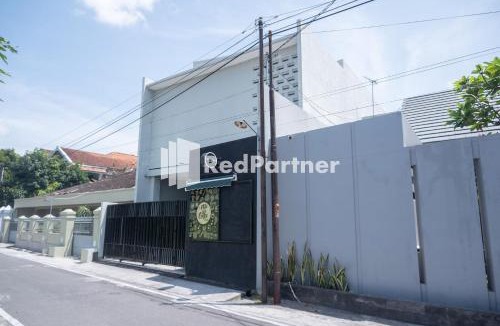 Grogol Hotel | Athena House Syariah Near The Park Mall Solo Baru Mitra RedDoorz