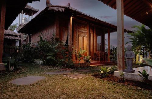 Borobudur House | Bhumi Kasuryan Borobudur