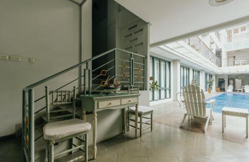 Jakarta Hotel | Urbanest Inn House TB Simatupang