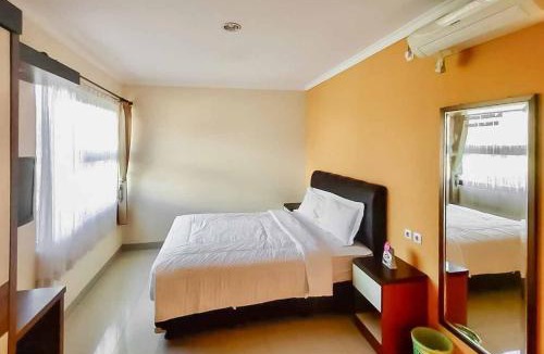 West Cirebon House | RedDoorz Plus near Cirebon Super Block Mall 2