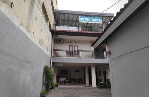 Cokroaminto Hotel | OYO 90096 Hotel Tiana