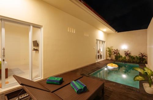 Drupadi Villa | Villa Julie & Villa Sydney, Seminyak - 2 Bedroom Modern Pool Villas!